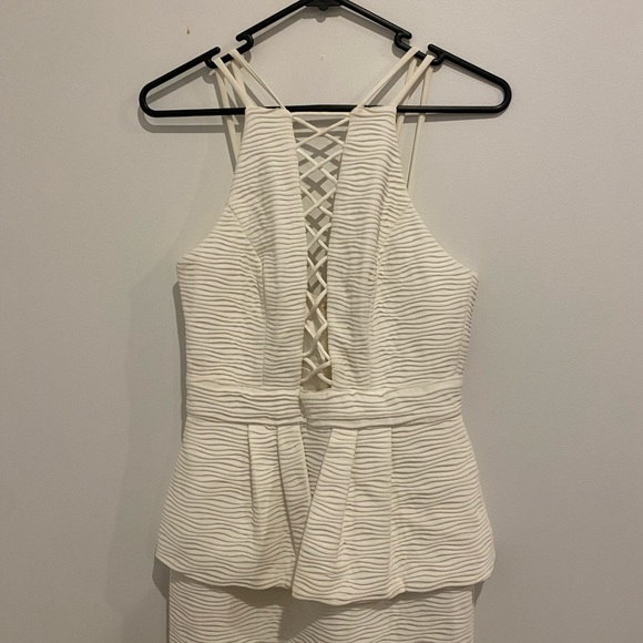 Sheike white dress BNWT!! - Picture 2 of 4